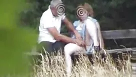 Le mec baise à la fo ...