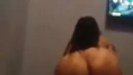 Le gars avec la camé ...